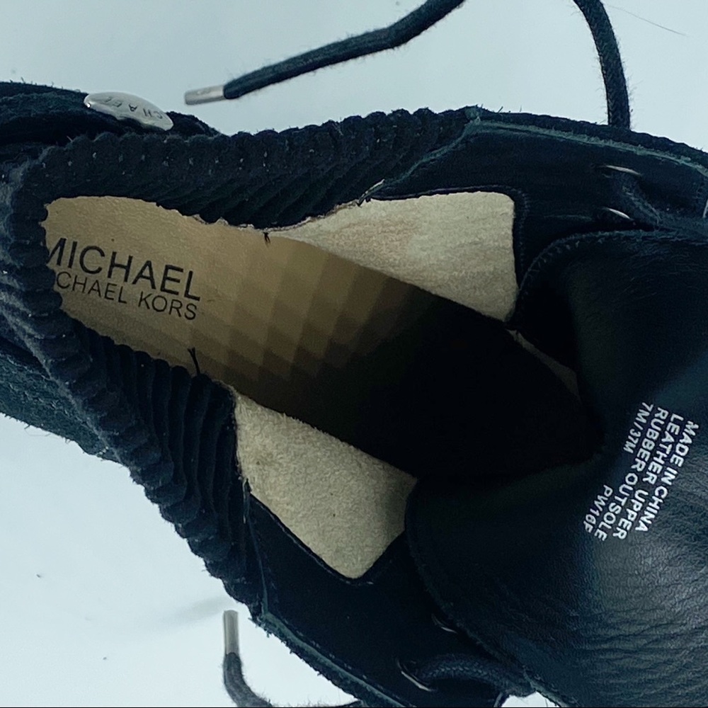 Michael Kors NWOT Black Carrigan Suede Bootie - Picture 7 of 8